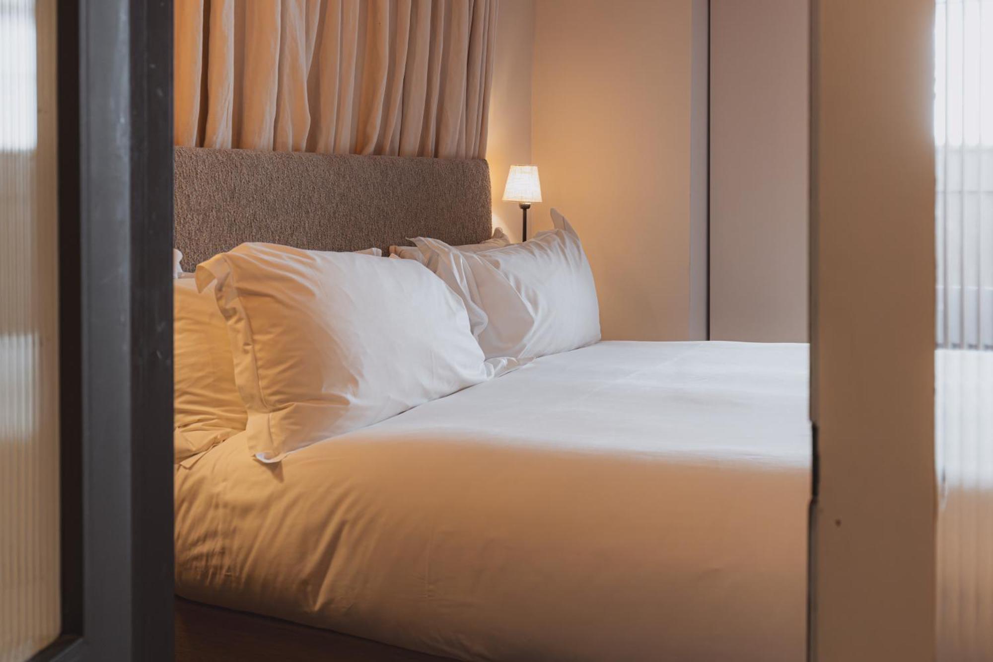 No 15 By Guesthouse, Бат Екстериор снимка A bed
