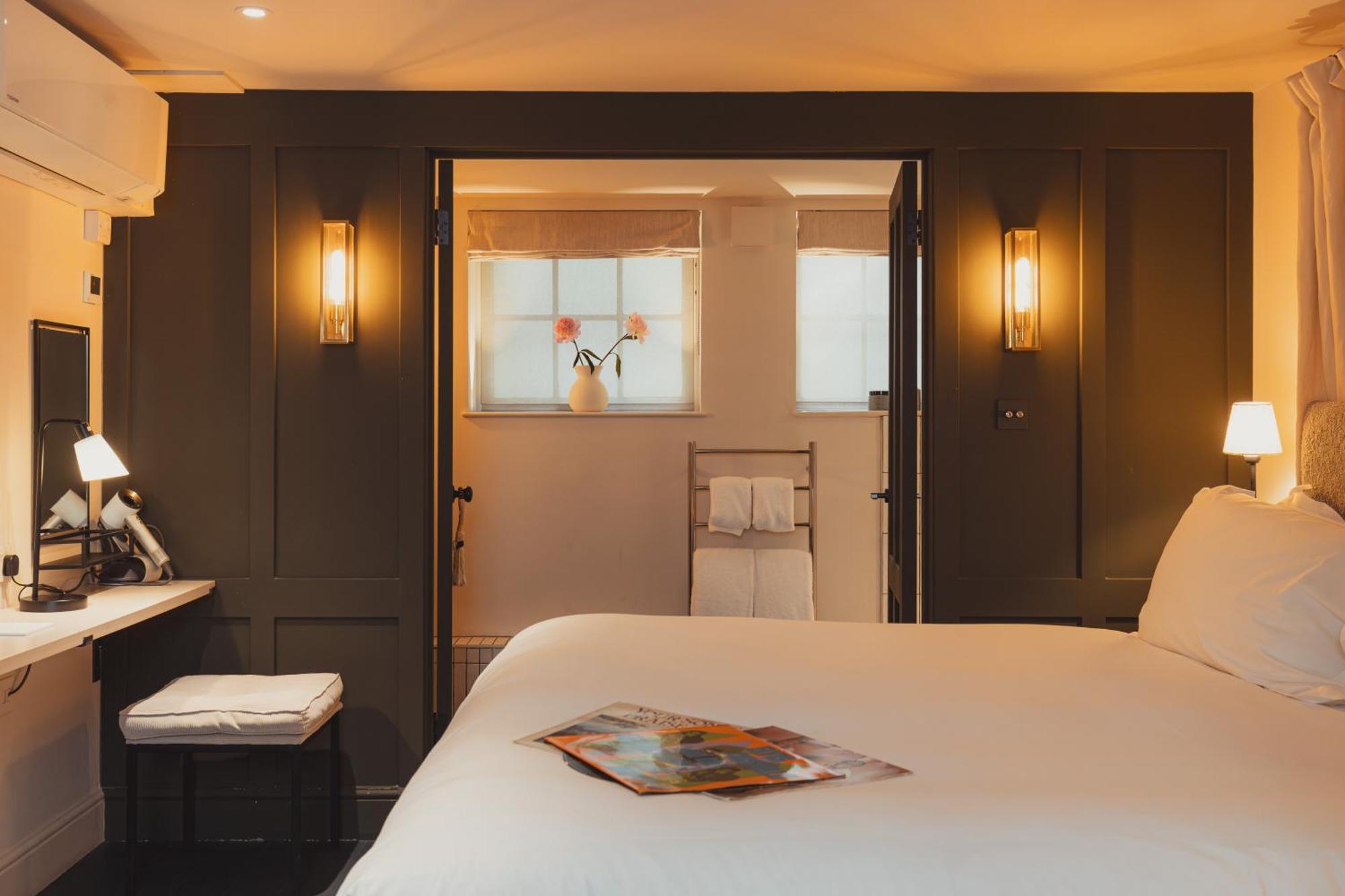 No 15 By Guesthouse, Бат Екстериор снимка A room at The Mitre