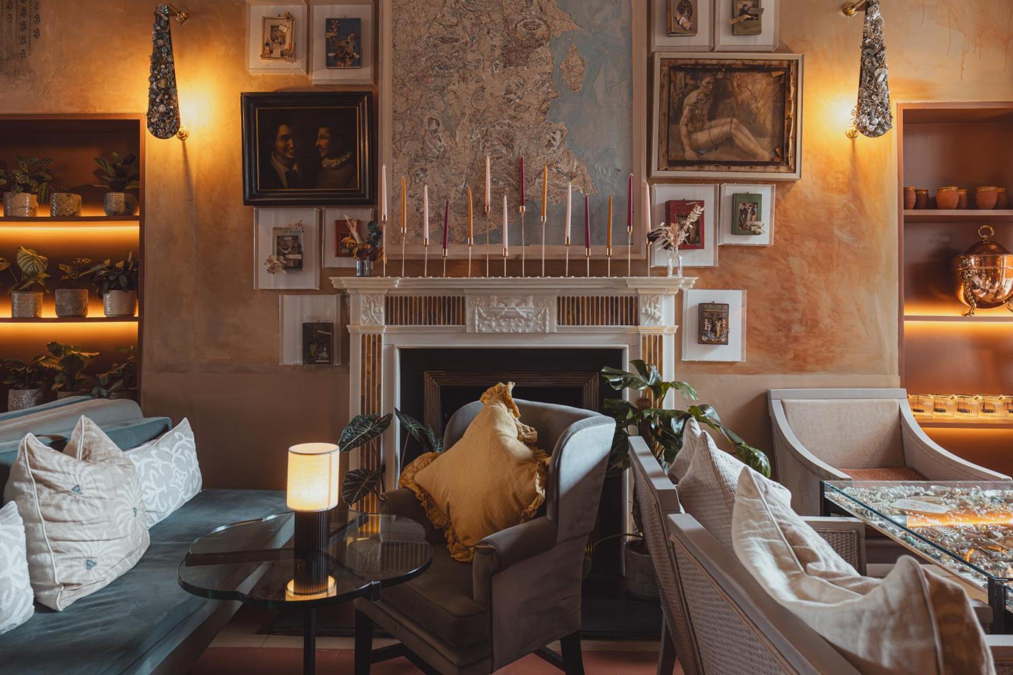 No 15 By Guesthouse, Бат Екстериор снимка The Drawing Room at The Ivy, St John's Wood