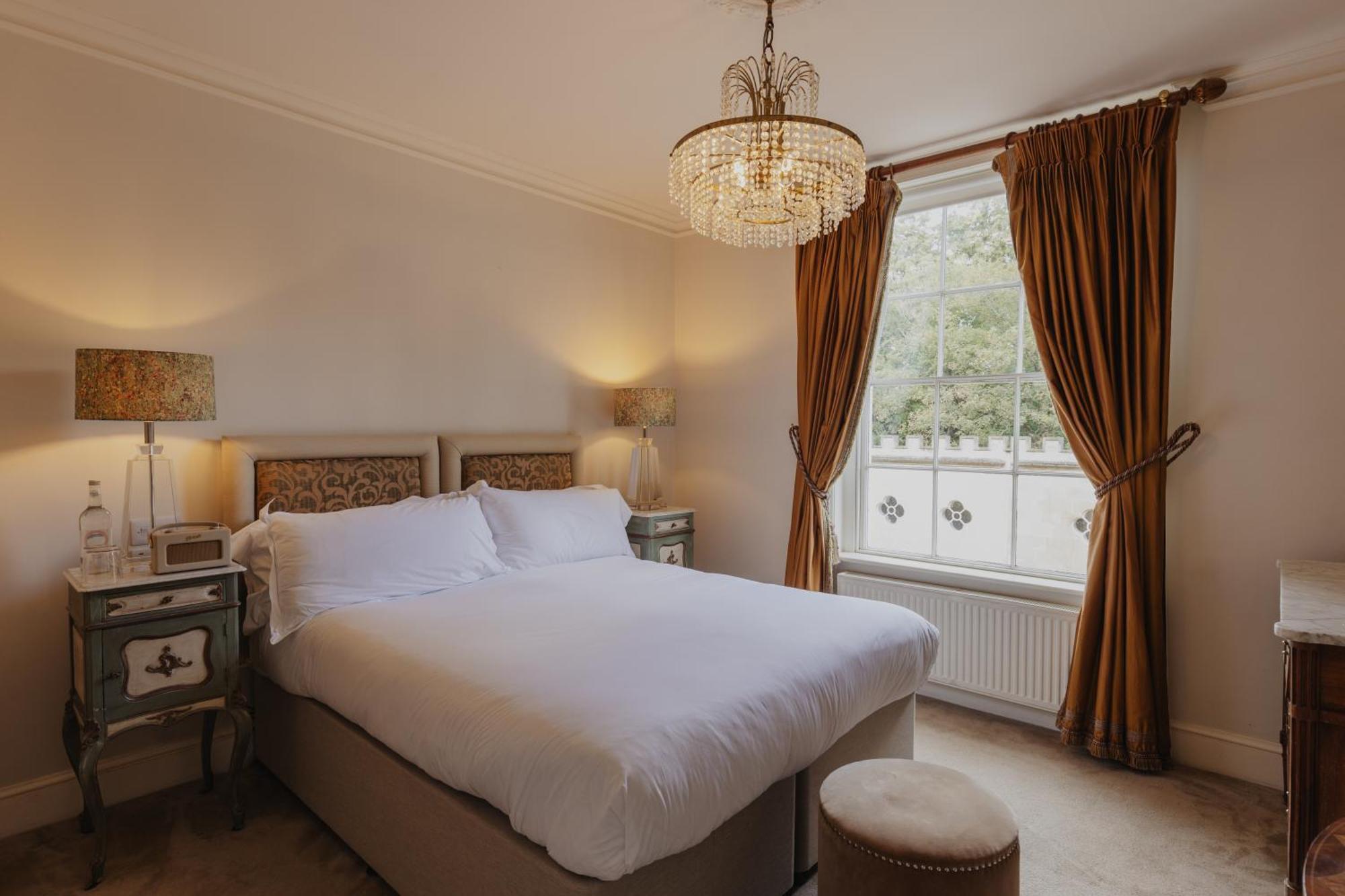 No 15 By Guesthouse, Бат Екстериор снимка A bedroom at the hotel